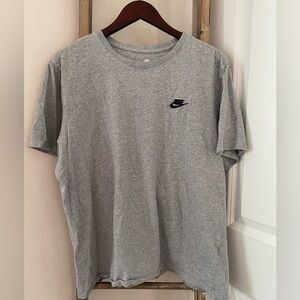 Nike - The Nike Tee - Men's Gray T-Shirt - Size XL